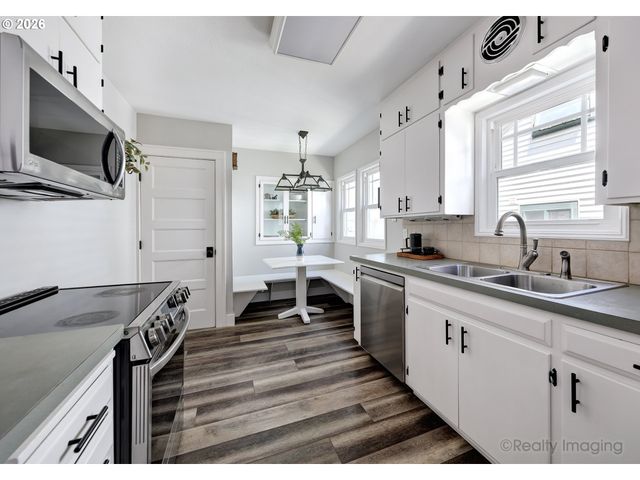 1415 N BALDWIN St, Portland, OR 97217