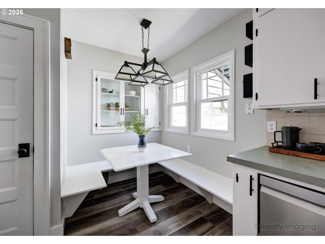 1415 N BALDWIN St, Portland, OR 97217