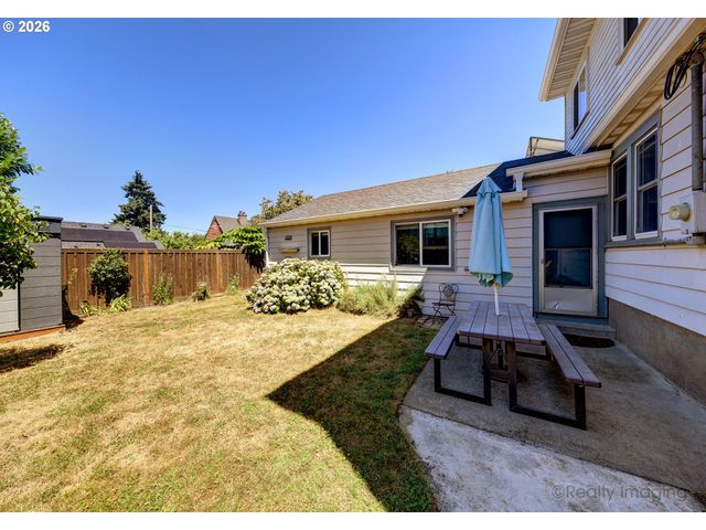 1415 N BALDWIN St, Portland, OR 97217