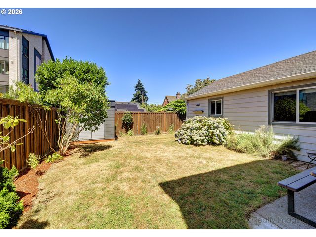 1415 N BALDWIN St, Portland, OR 97217
