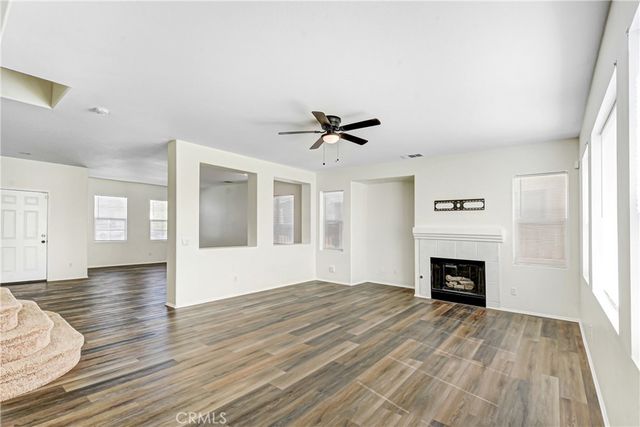 832 Melville, San Jacinto, CA 92583