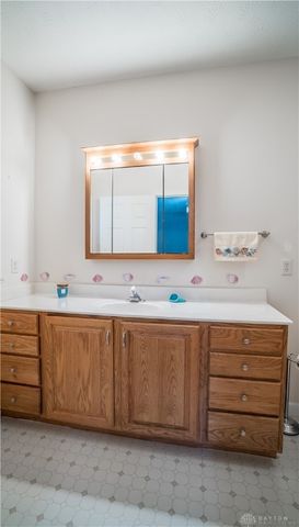 711 Overla Boulevard, Englewood, OH 45315