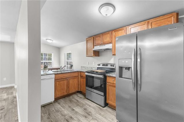 3916 Petes Drive, Gainesville, GA 30506