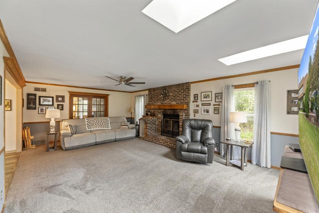 W326S7350 Cabriolet COURT, Mukwonago, WI 53149