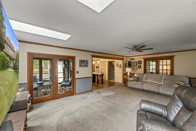 W326S7350 Cabriolet COURT, Mukwonago, WI 53149