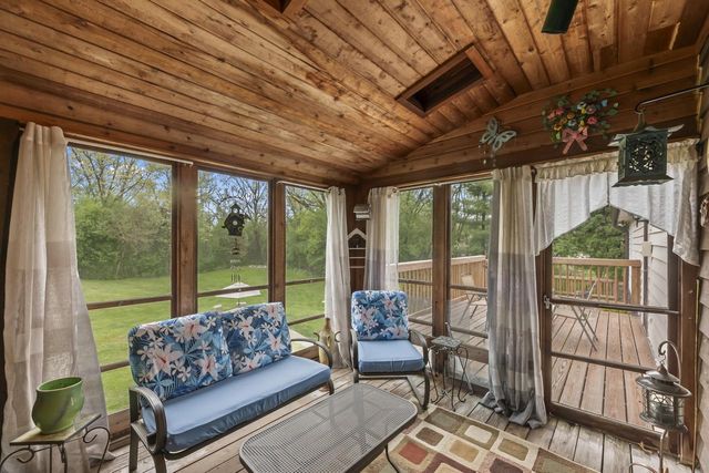W326S7350 Cabriolet COURT, Mukwonago, WI 53149