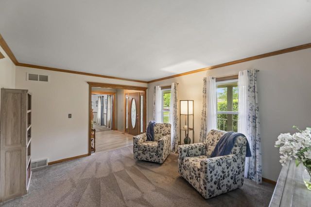 W326S7350 Cabriolet COURT, Mukwonago, WI 53149