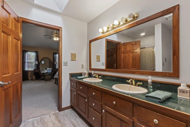 W326S7350 Cabriolet COURT, Mukwonago, WI 53149