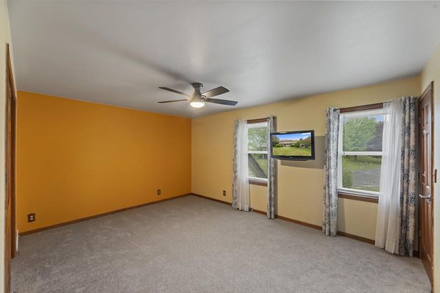 W326S7350 Cabriolet COURT, Mukwonago, WI 53149