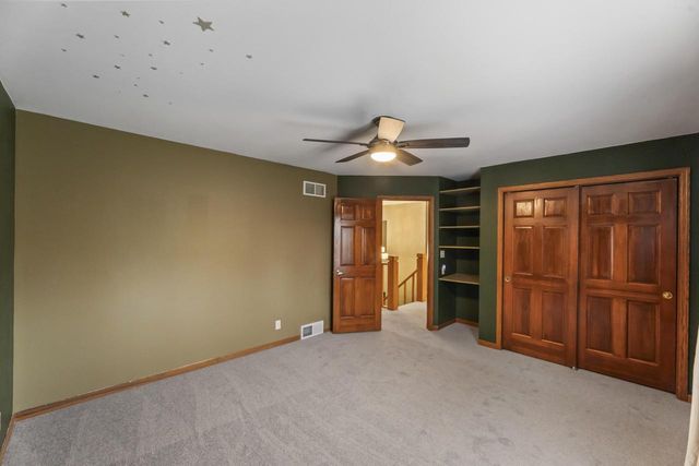 W326S7350 Cabriolet COURT, Mukwonago, WI 53149