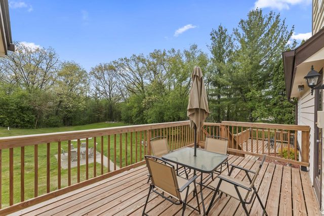 W326S7350 Cabriolet COURT, Mukwonago, WI 53149