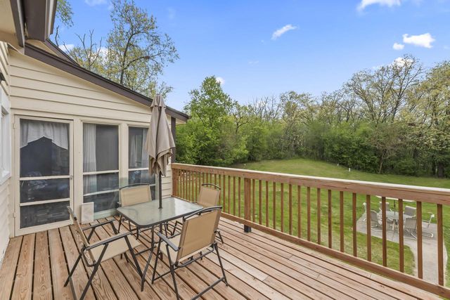 W326S7350 Cabriolet COURT, Mukwonago, WI 53149
