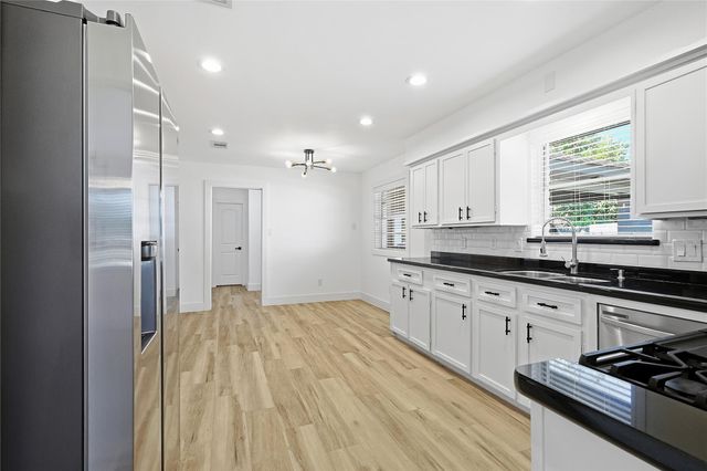 4903 Candleglow Drive, Houston, TX 77018