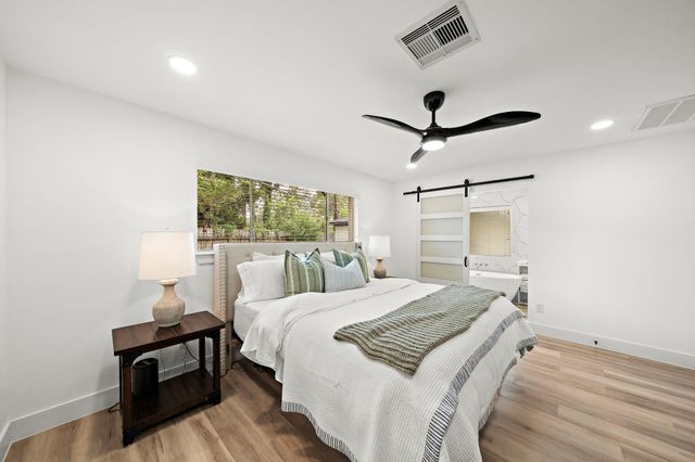 4903 Candleglow Drive, Houston, TX 77018