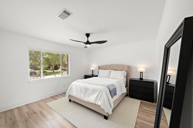 4903 Candleglow Drive, Houston, TX 77018