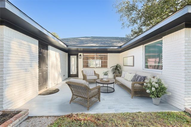 4903 Candleglow Drive, Houston, TX 77018