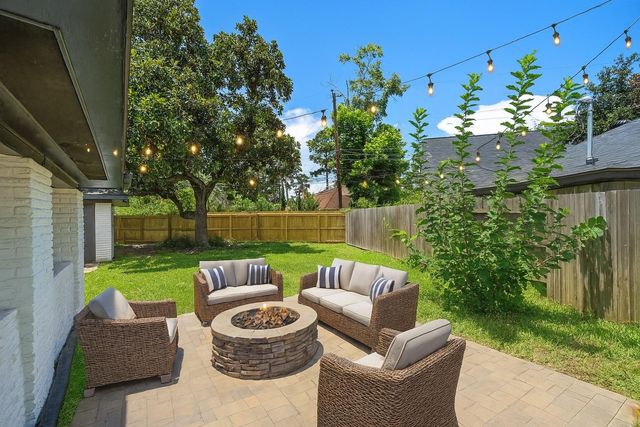 4903 Candleglow Drive, Houston, TX 77018