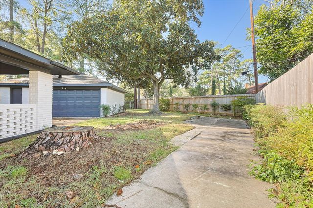 4903 Candleglow Drive, Houston, TX 77018