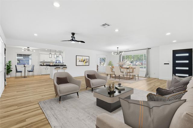 4903 Candleglow Drive, Houston, TX 77018