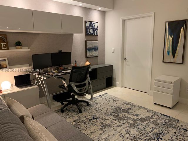 601 NE 36th Street 2507, Miami, FL 33137