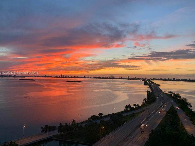 601 NE 36th Street 2507, Miami, FL 33137