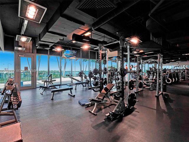 601 NE 36th Street 2507, Miami, FL 33137