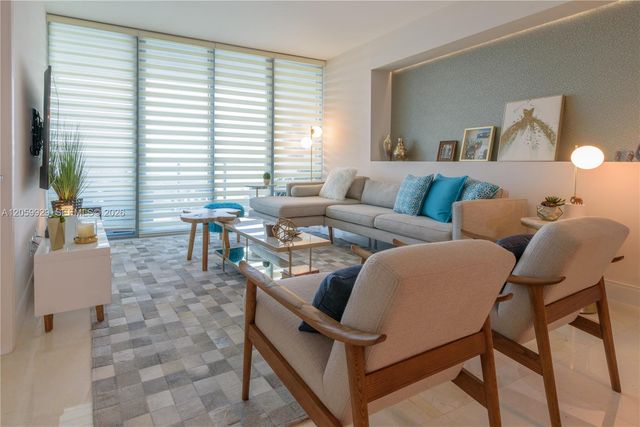 601 NE 36th Street 2507, Miami, FL 33137