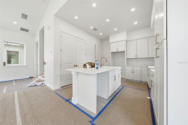 1514 WILSON AVENUE, Orlando, FL 32804