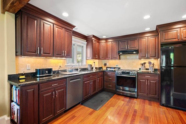 98 West Street, Braintree, MA 02184