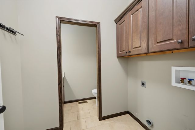5000 N Streckfus Trail, Salina, KS 67401
