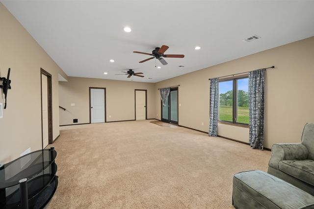 5000 N Streckfus Trail, Salina, KS 67401