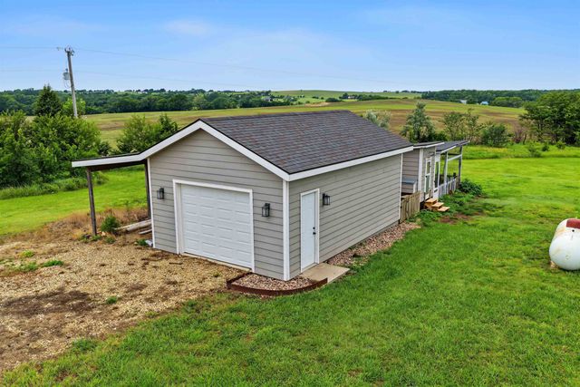 5000 N Streckfus Trail, Salina, KS 67401