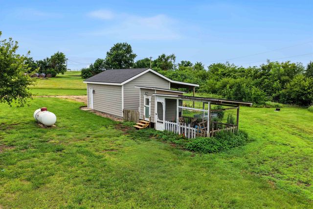5000 N Streckfus Trail, Salina, KS 67401
