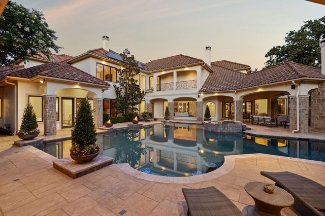 855 Harbor Court, Southlake, TX 76092