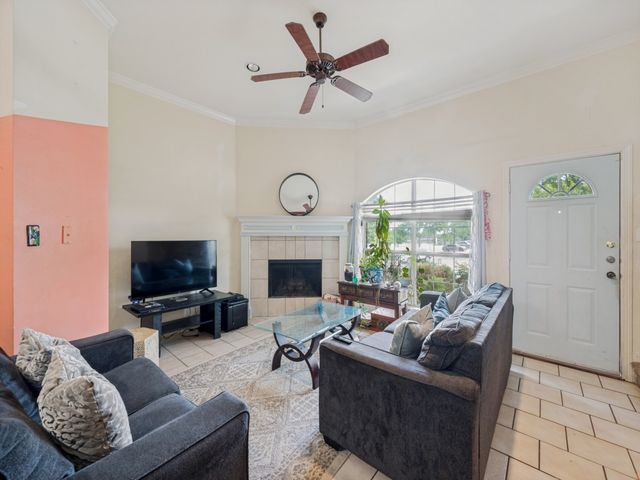 414 Central Park Drive C, Arlington, TX 76014