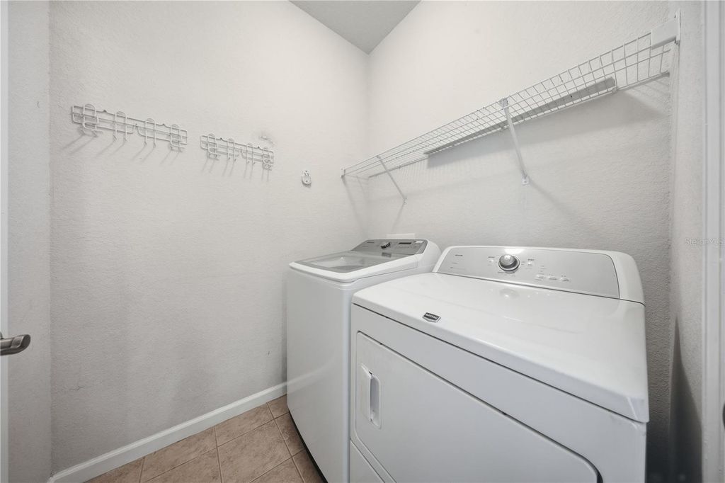 Image 27 of property listing at 3001 LAUREL RUN LANE 204, Kissimmee, FL 34741