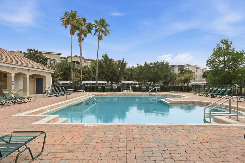 Image 29 of property listing at 3001 LAUREL RUN LANE 204, Kissimmee, FL 34741