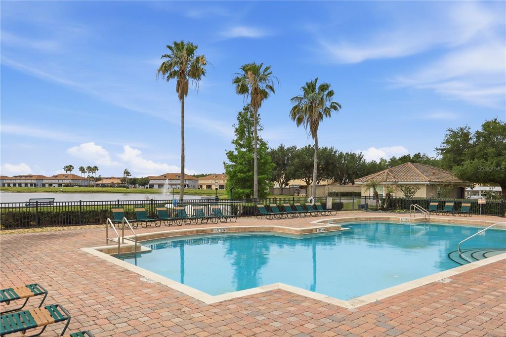 Image 32 of property listing at 3001 LAUREL RUN LANE 204, Kissimmee, FL 34741
