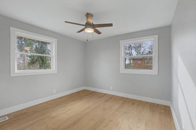 534 Rosewood Dr, Clarksville, TN 37043