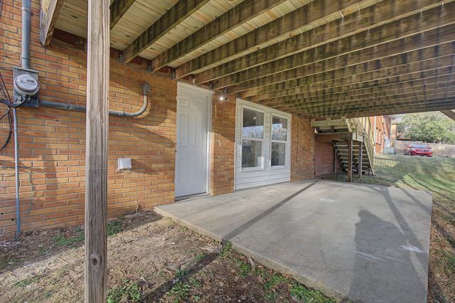 534 Rosewood Dr, Clarksville, TN 37043