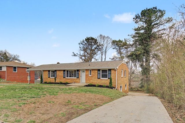 534 Rosewood Dr, Clarksville, TN 37043