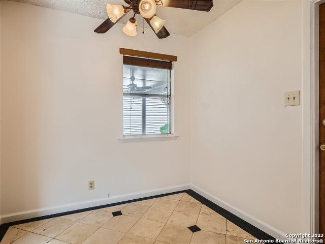 13806 Brays Forest, San Antonio, TX 78217
