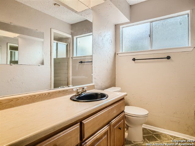 13806 Brays Forest, San Antonio, TX 78217