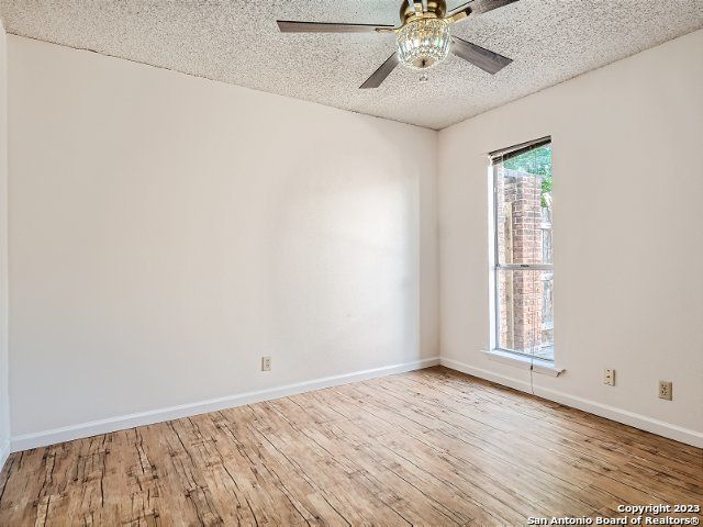 13806 Brays Forest, San Antonio, TX 78217