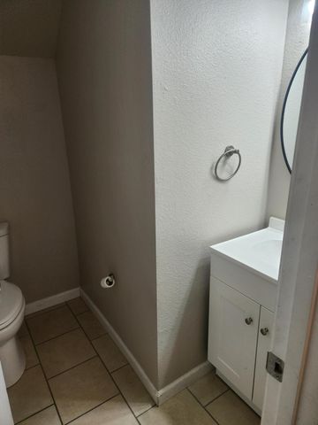 8333 Comanche Road NE 12C, Albuquerque, NM 87110