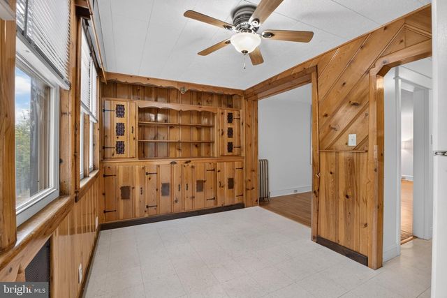 7057 GUILFORD RD, Upper Darby, PA 19082