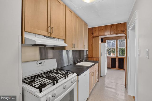 7057 GUILFORD RD, Upper Darby, PA 19082