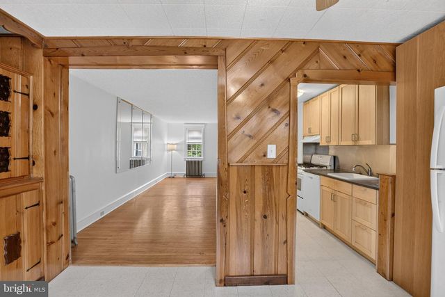7057 GUILFORD RD, Upper Darby, PA 19082
