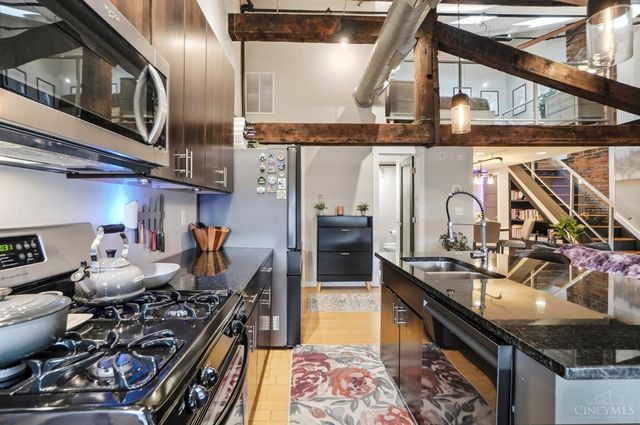 1202 Main Street, Cincinnati, OH 45202