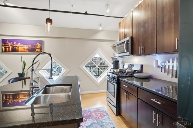 1202 Main Street, Cincinnati, OH 45202
